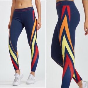 Perfect Moment Printed Stretch Leggings Navy Size S